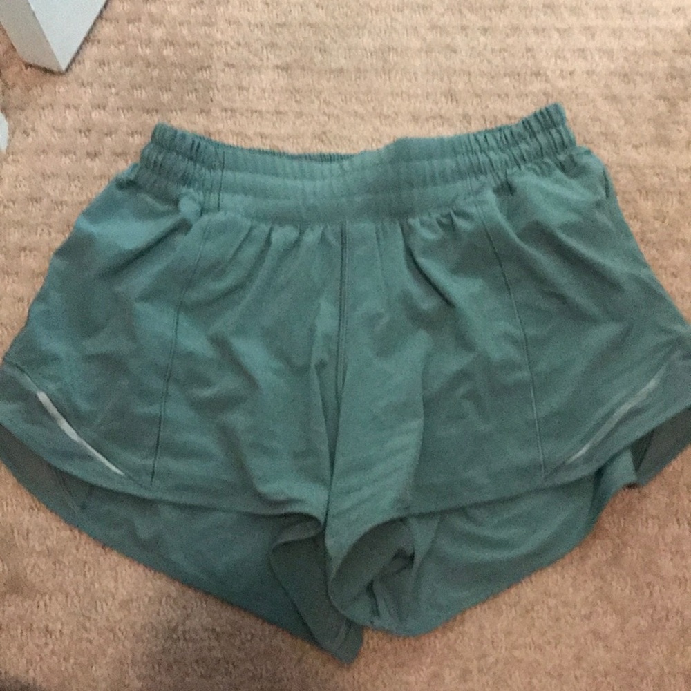 Lulu lemon hotty hot shorts